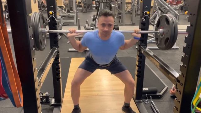 Anderson Squats 102 kg x 3 (225 lbs) смотреть онлайн