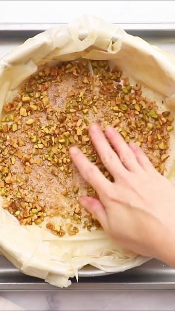 Baklava Cheesecake: The Perfect Make-Ahead Dessert! #shorts смотреть онлайн