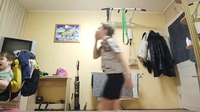 Стала парнем на 24 часа челлендж выполняем задания от друг-друга! смотреть онлайн