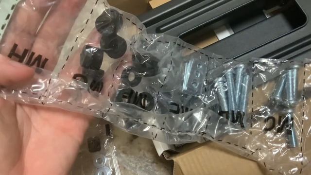 Розпакування кронштейна UniBracket 55" BZ21-43 з Rozetka смотреть онлайн
