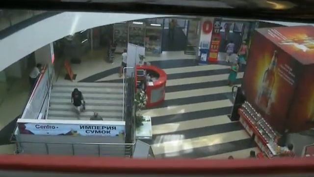 156. A ride on a passenger elevator in the Aurora Mall shopping and entertainment center in Samara смотреть онлайн