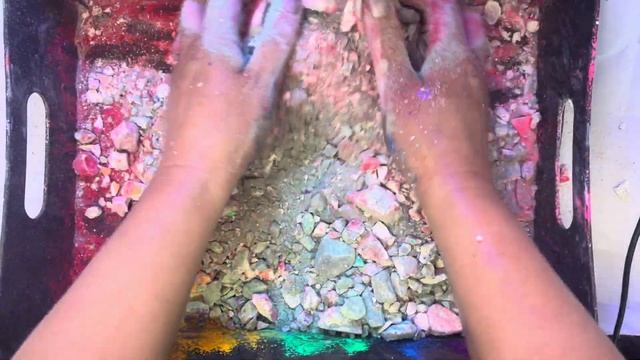 Chunks and shards with neon mica powder and glitter ❤️🧡💚💙💜🩷 #crunchy смотреть онлайн