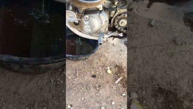 How to change the oil on a 2007 CRF450R dirtbike смотреть онлайн