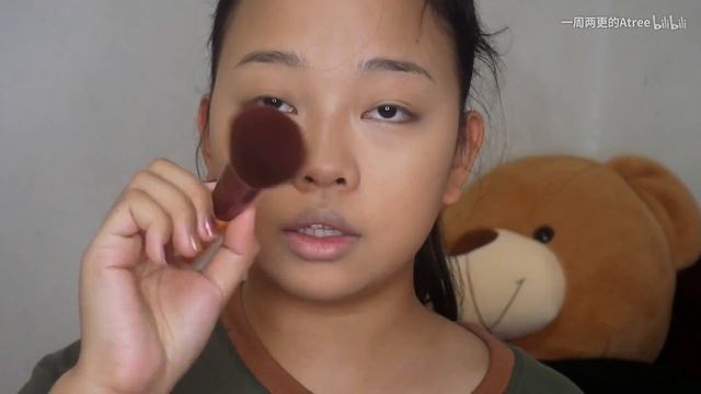 【Atree】一个性感复古浆果色妆容 画到一半差点被家长抓包 смотреть онлайн