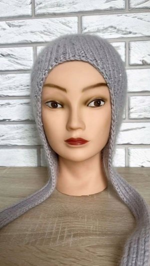 Вязаный чепчик