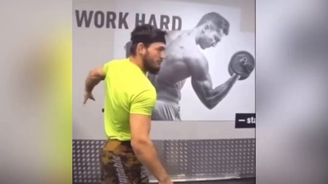 ЧОРШАНБЕ ЧОРШАНБИЕВ В ПРОЦЕССЕ ТРЕНИРОВКИ РЕШИЛ ПОПРИКАЛЫВАТЬСЯ 2021 смотреть онлайн