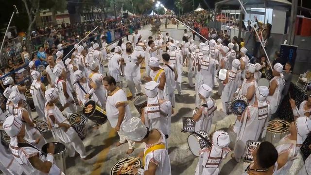 Deu Chucha na Zebra 2024 | PISTA - JURADOS - DESFILE | Samba ao vivo - #desfile24 смотреть онлайн
