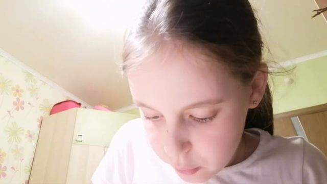 Фломастеры дорого VS дёшево / фломастеры за 10000 😨😭 смотреть онлайн