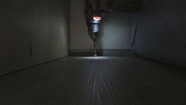 Manual Foot Pump Plumbing In A Skoolie - 30 Day Short Bus Build смотреть онлайн