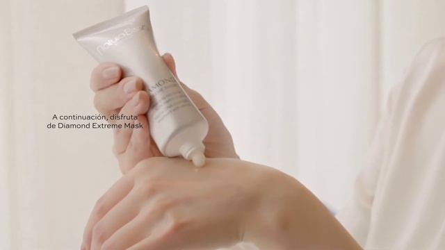 El dúo favorito de Natura Bissé de Li Chun смотреть онлайн