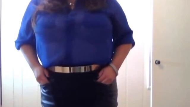 Plus Size OOTD-Leather Skirt With Stockings