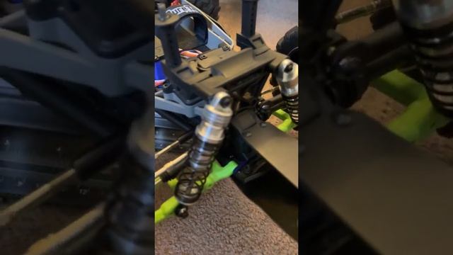 Traxxas hoss upgraded 5s review (Hulk) #castlecreations #hotracing #mamba #rc #rctruck #traxxas смотреть онлайн