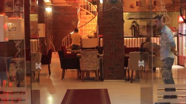 Kahverengi Cafe смотреть онлайн