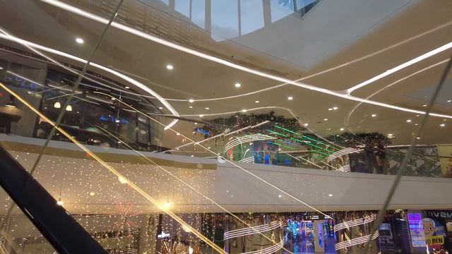 [4K] THE PODIUM MALL TOUR - CHRISTMAS DECORATIONS UPDATE 2023 смотреть онлайн