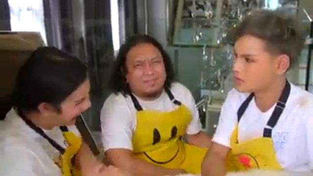 Shemale thailand смотреть онлайн