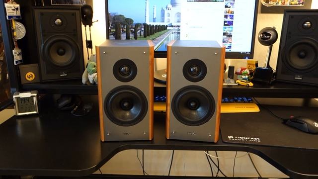 Creative E-MU XM7 review - Incredible Bookshelf Speakers - By TotallydubbedHD смотреть онлайн