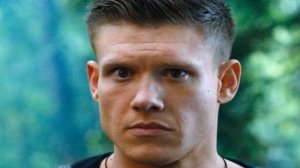 20 самых красивых российских актеров .