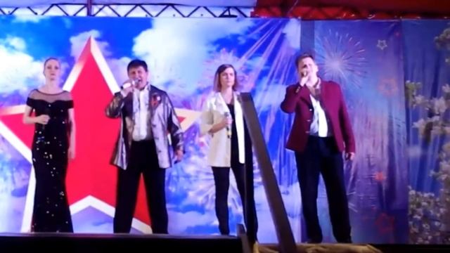 анс."Живая музыка" - Тишина (рук. Покровский А.Л.), г.Дятьково смотреть онлайн