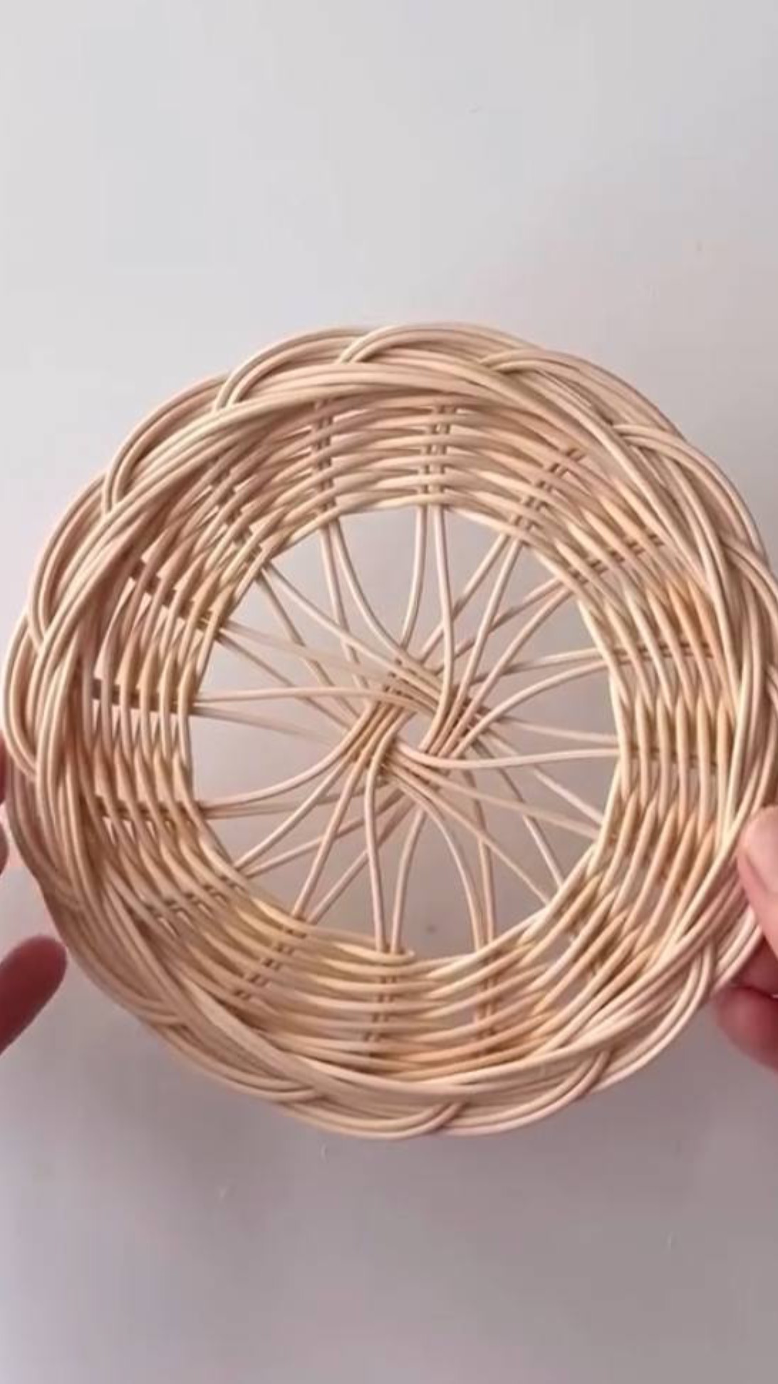 Декоративная салфетка из ротанга смотреть онлайн