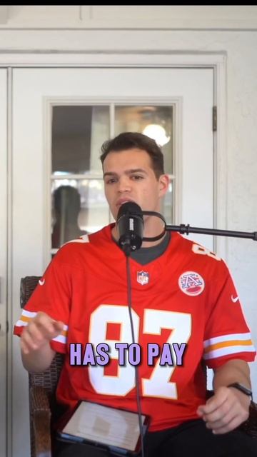 Should Super Bowl Halftime Performers Be Paid? #usher #shorts #short #superbowl #nfl смотреть онлайн