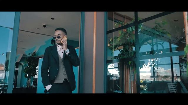 Dupont Mangitry X Serginot - TSAIKY JOBY (Directed by #Tsilavina.R_La St'art Project 2020) смотреть онлайн