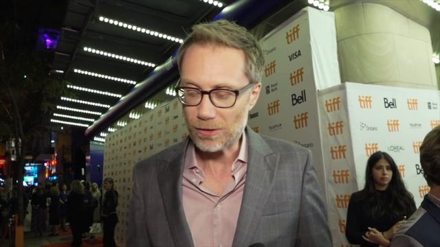 Jojo Rabbit Red Carpet Interviews TIFF 2019 (Scarlett Johansson) смотреть онлайн