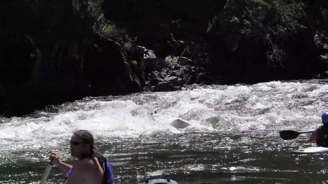 DANNY MONGNO OF WERNER PADDLES SUP SPILL ON MFS смотреть онлайн