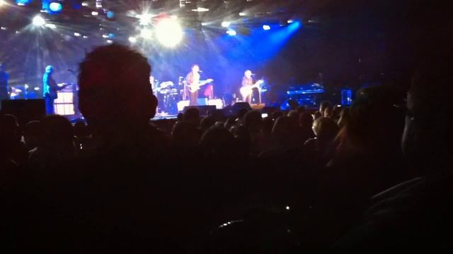 John Mayer - Keith Urban Performing Gravity - Gorge Amphitheater смотреть онлайн