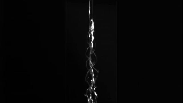 Helical instability of a rotating viscous liquid jet смотреть онлайн