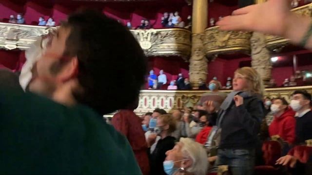 Alexander Ekman's "Play" finale - take 3 (with Ekman himself playing) смотреть онлайн