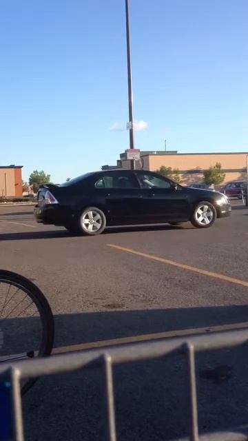 Polite Bum on bike looking for money in Walmart parking lot brandon mb смотреть онлайн