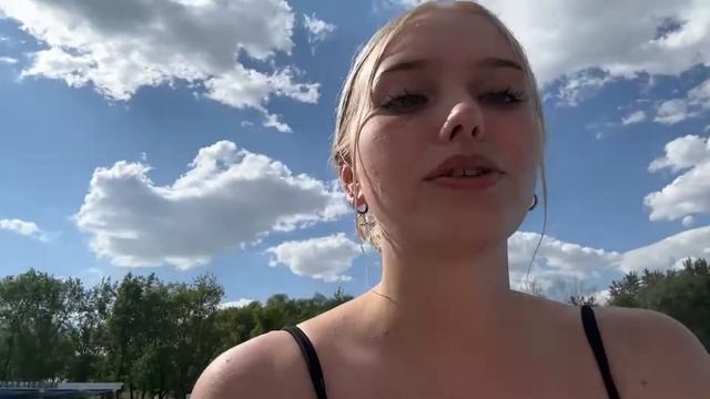 Спалила г0лую Пи$ю в бассейне на стриме смотреть онлайн