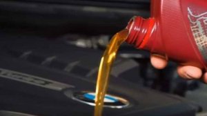 90% меняют масло в двигателе неправильно