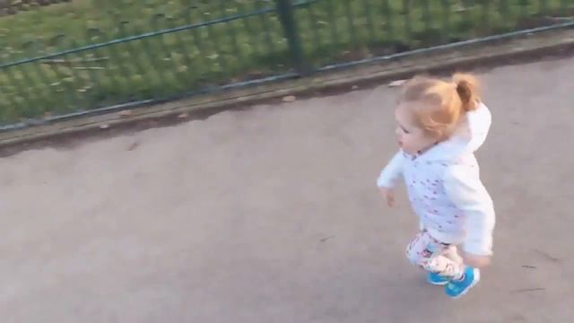 Vlog: Fun on the Park, Wet Kitty, Party смотреть онлайн