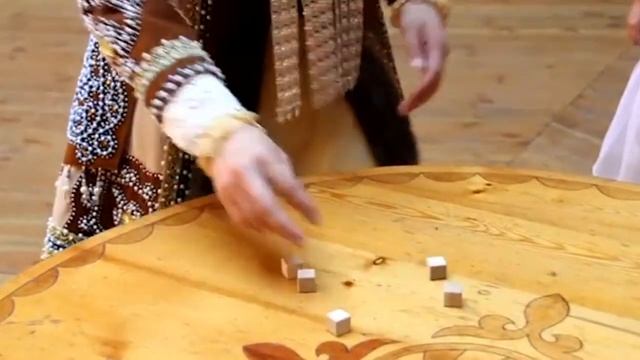 Өбүгэ оонньуулара смотреть онлайн