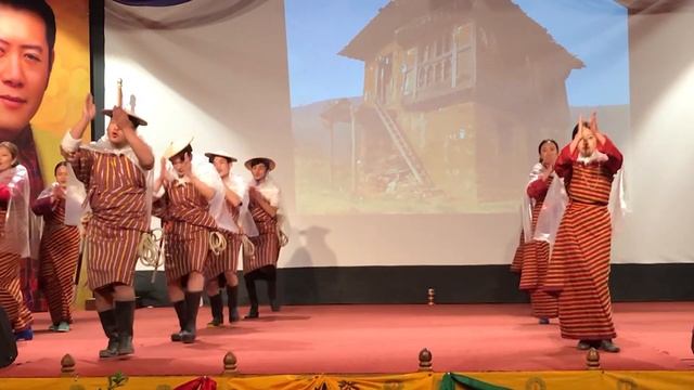 Azhi Kuzu Tsari [Boedra Dance] смотреть онлайн