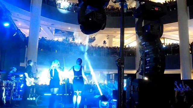 Hurts LIVE Moscow Атриум 05.11.2015 смотреть онлайн