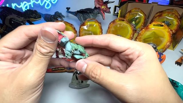 NEW ULTIMASAURUS! Jurassic World Hybrid Dinosaur Toys! Giganotosaurus, T-Rex, Indominus Rex смотреть онлайн