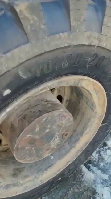 МОБИЛЬНЫЙ ШИНОМОНТАЖ ГРУЗОВОЙ. обычный рабочий день смотреть онлайн