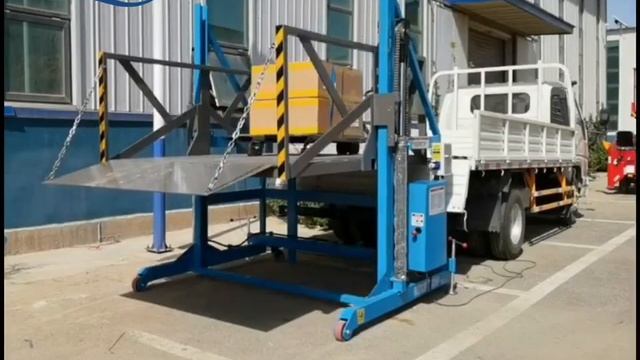 Mobile Loading and unloading platform with a load of 2 tons, remote controller, easy to operation смотреть онлайн