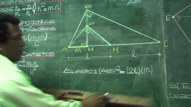 GEOMETRÍA - RELACIONES MÉTRICAS EN EL TRIANGULO RECTANGULO смотреть онлайн