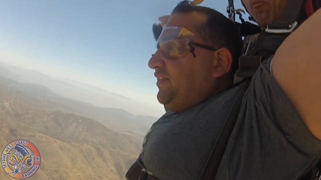 Ali Ahmadi Tandem at Skydive West Coast смотреть онлайн