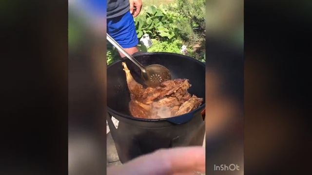 Индюшка с овощами в казане смотреть онлайн