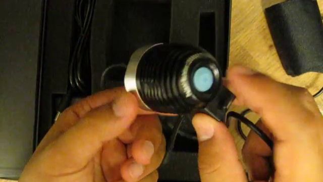 Unboxing the Deal Extreme 900 Lumen bikelight смотреть онлайн
