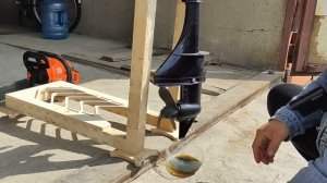 Готовлю технику. Меняю масло в редукторе Тохатсу3.5.Классная подставка для хранения лодочного мотор