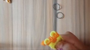 Как сплести червяка из резинок!! На рогатке