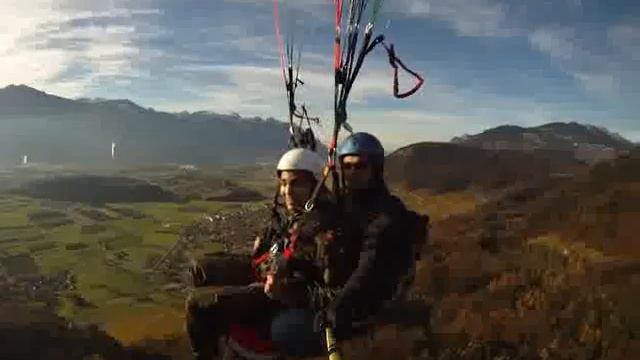 Vol parapente biplace - tandem flight - Ollon смотреть онлайн