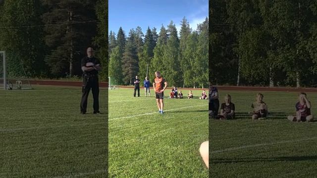 Ilmari Niskanen tsemppaamassa lapsia Ylä-Savon Futiscup смотреть онлайн