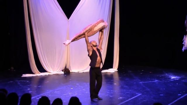 Astraeus Aerial Dance Theatre смотреть онлайн