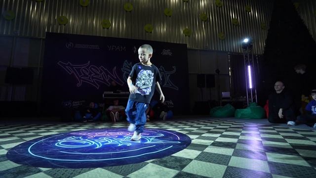 Кайдзю vs Горыныч / TOP 16 / JUST DEBUT / TEEN SPIRIT смотреть онлайн